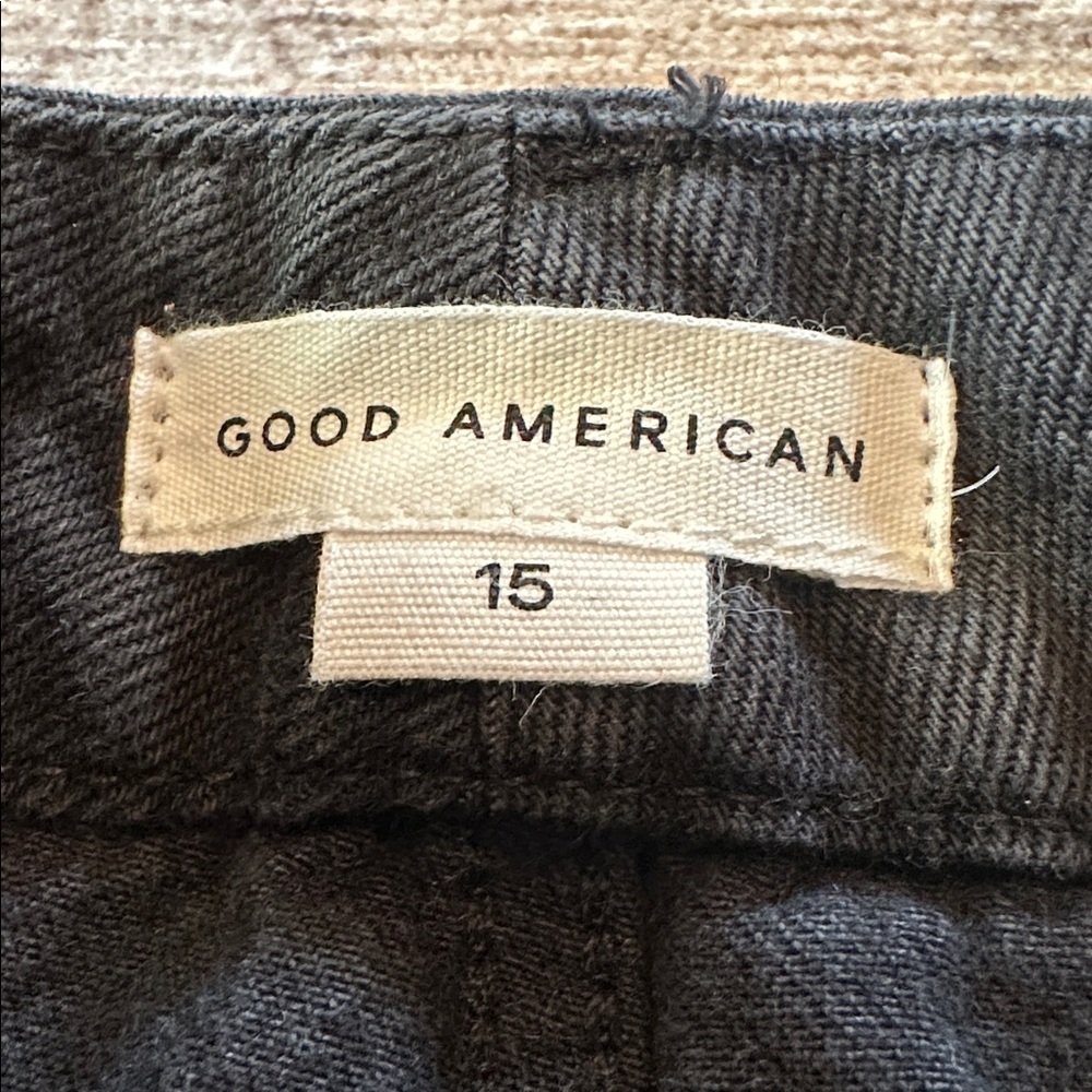 Good American Good Boy Black Jeans With Slit Waistband - Picture 2 of 12